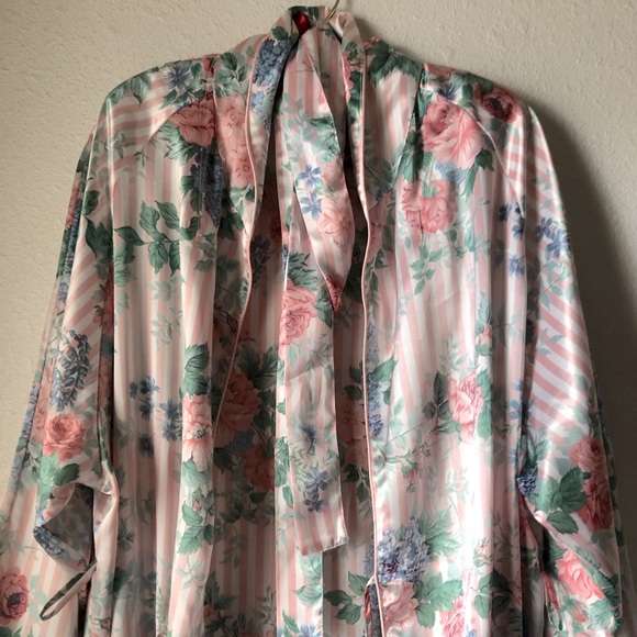 Satin Floral Robe - Picture 1 of 4